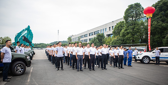 情系万里重如“山”——2019年尊龙凯时智能全球效劳万里行荣耀启航